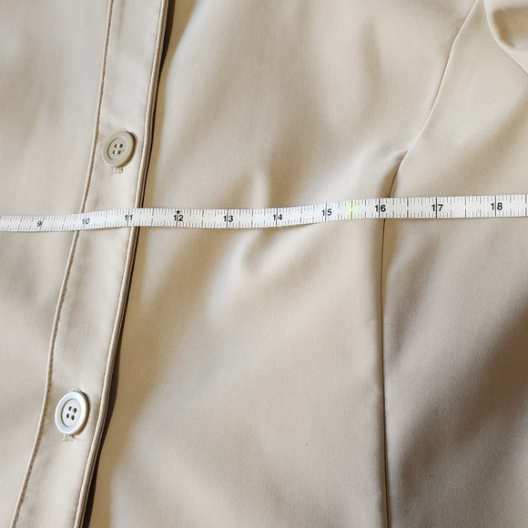 Coat - Picture 7 of 9